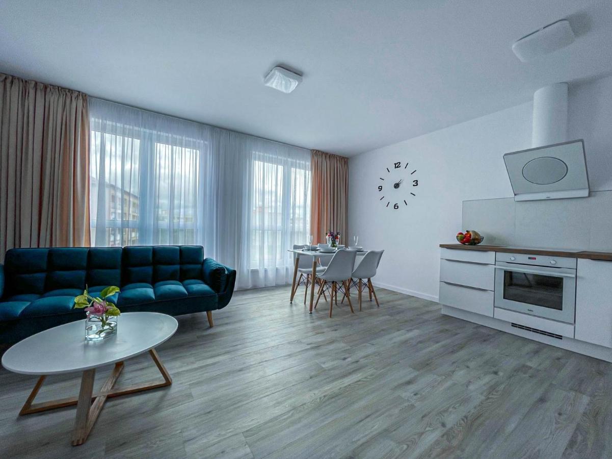 Lawis Apartments Poprad Exterior foto